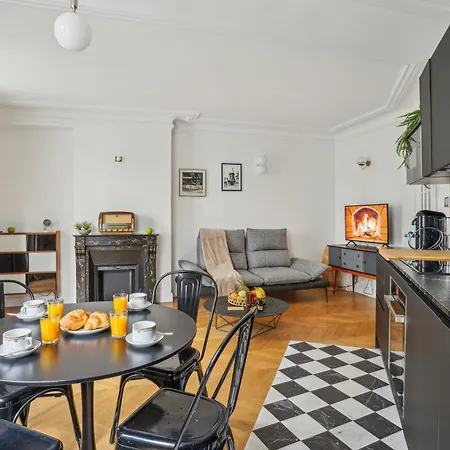 Apartment Magnifique Au Coeur Du Xviiieme *