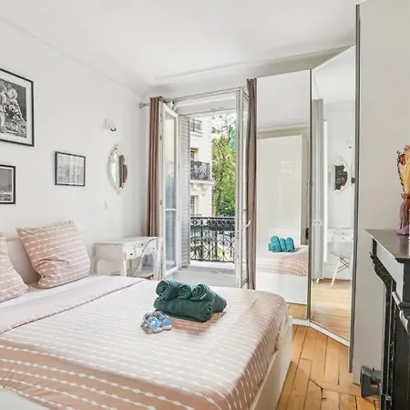 Apartment Magnifique Au Coeur Du Xviiieme *